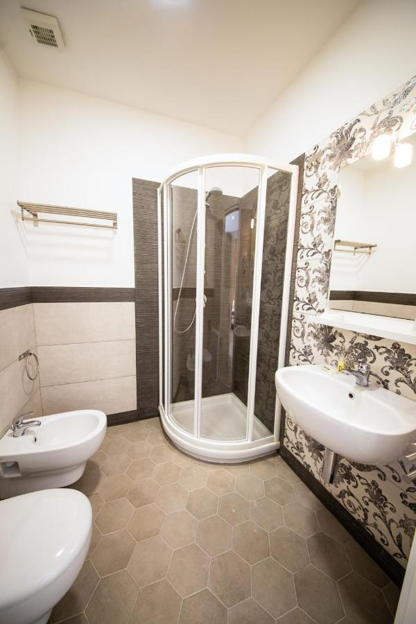The Uncle'S House Hotel Катания Екстериор снимка